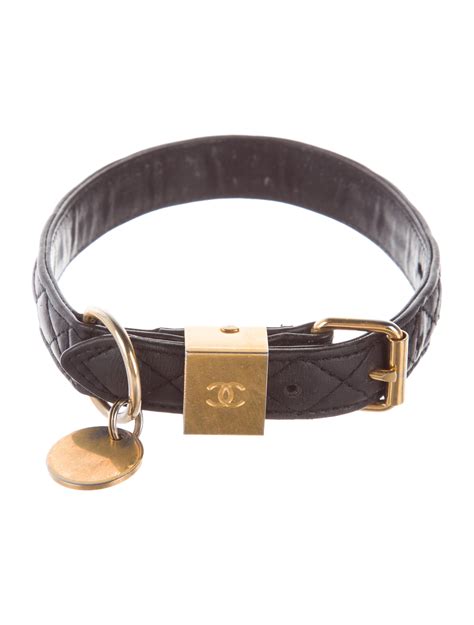 chanel dog collar